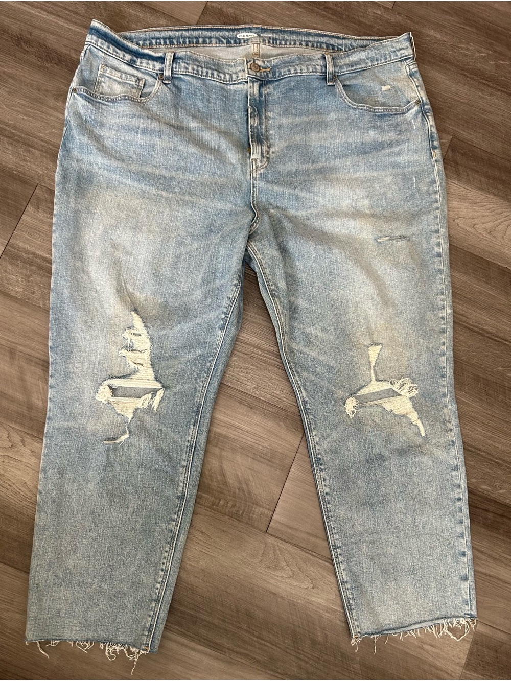Old Navy Light Blue Distressed Boyfriend Mid-Rise Jeans